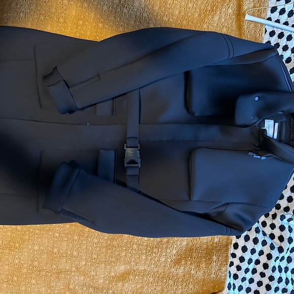 Calvin Klein Collection men’s overcoat - very futuristic! - Picture 5 of 7